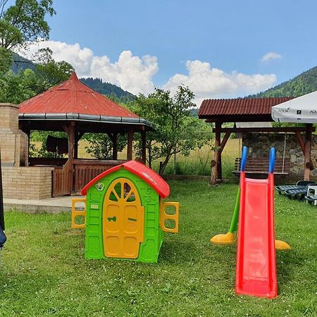 Casuta Alesia, relaxare la poalele Raraului. Villa Vama  Exterior foto