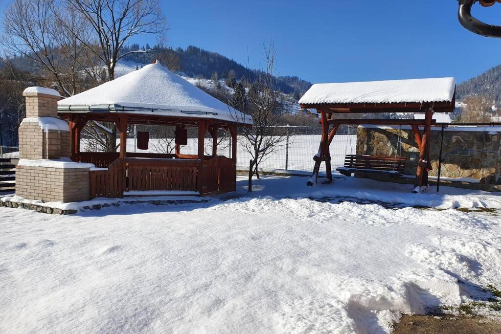 Casuta Alesia, relaxare la poalele Raraului. Villa Vama  Exterior foto